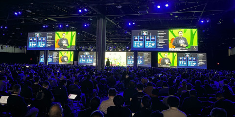 universal-mesh-talk-kubecon-blank